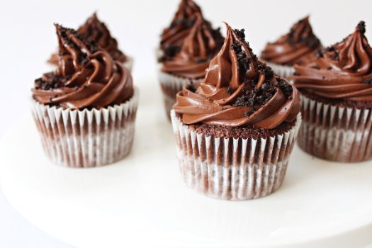 Use high-quality cocoa powder in chocolate cupcakes